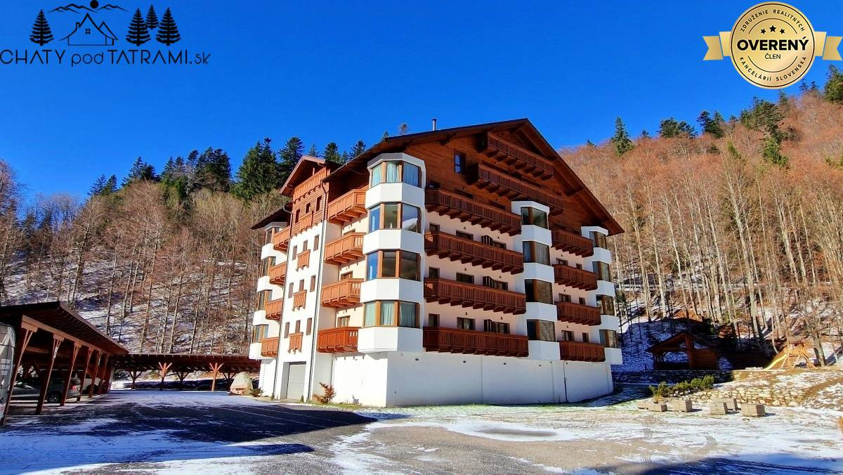 Priestranný byt s garážou Rezidencia Romantika Trangoška 