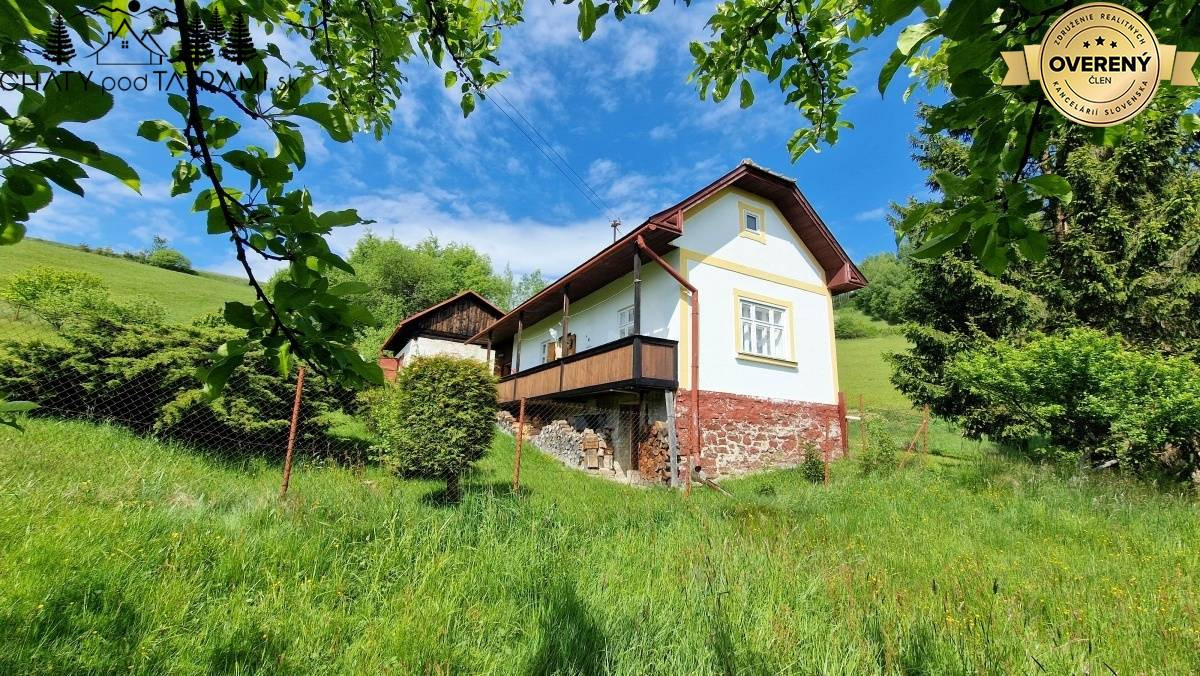 Chalúpka, polosamota, 1,9 ha pozemok, výhľad na Nízke Tatry 