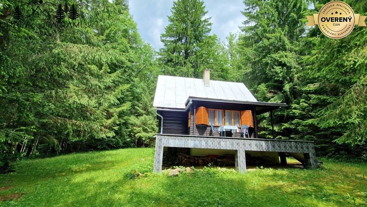 4i chata v lese pri potôčiku Krpáčovo Nízke Tatry