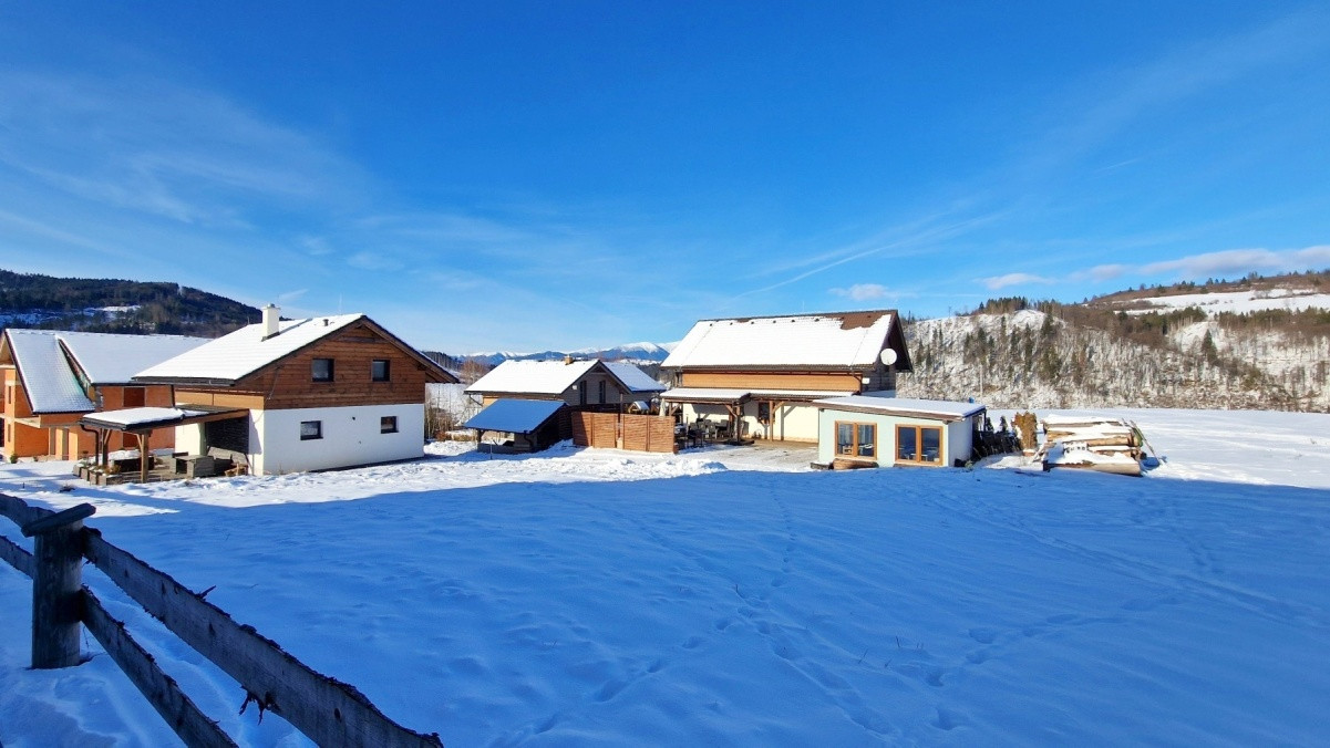 Unikátny stavebný pozemok pod lyžiarskym svahom Čierny Balog