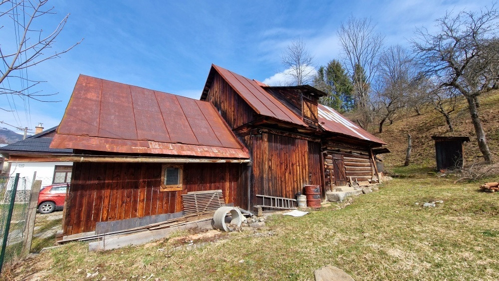 Stavebný pozemok na pokojnom mieste Mýto Nízke Tatry