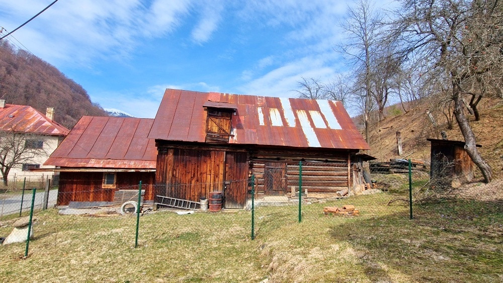 Stavebný pozemok na pokojnom mieste Mýto Nízke Tatry