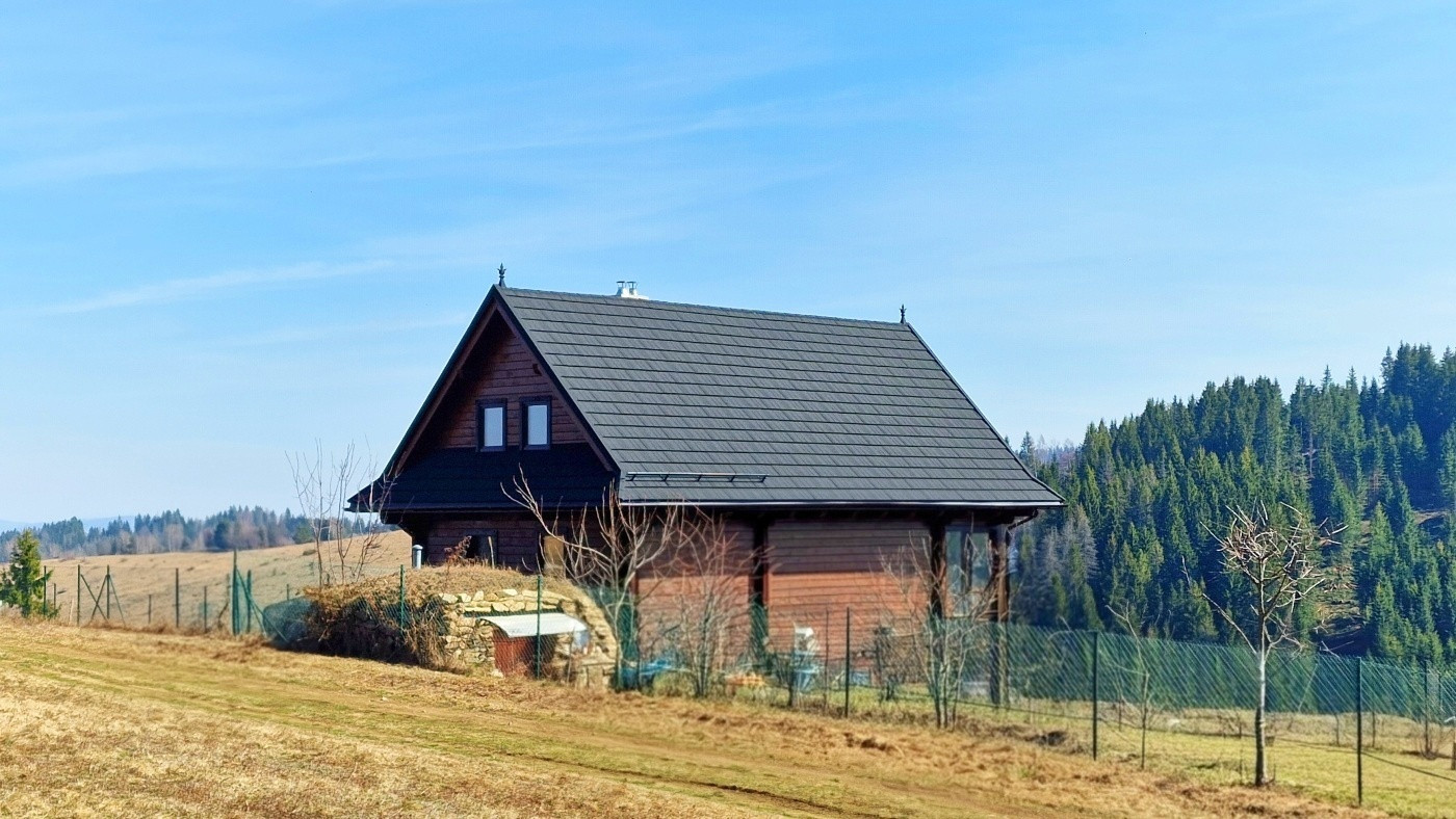 Precízna drevostavba nad mrakmi s bezkonkurenčným výhľadom