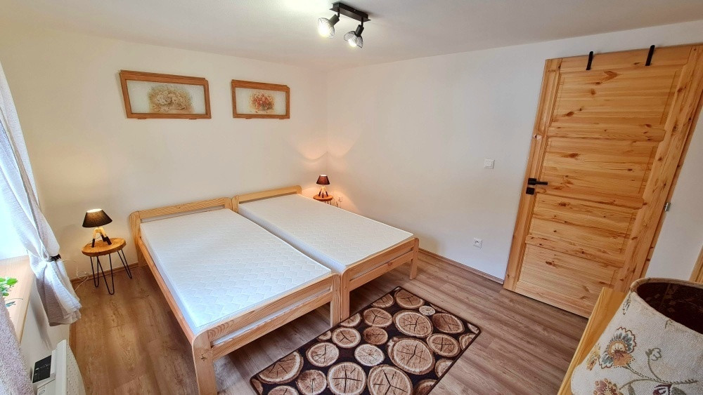 ZĽAVA Dom pre veľké skupiny, ktorý zarába Mýto – Nízke Tatry