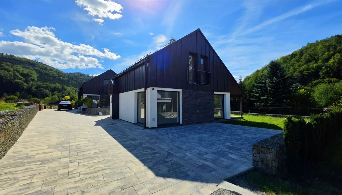 Moderná novostavba pod Chopkom - Nízke Tatry