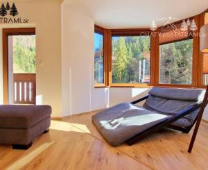 Priestranný byt s garážou Rezidencia Romantika Trangoška 