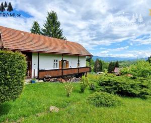 Chalúpka, polosamota, 1,9 ha pozemok, výhľad na Nízke Tatry 