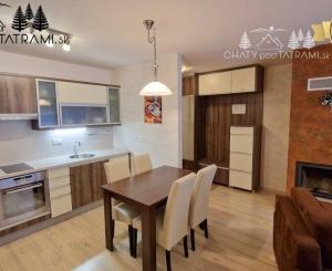2i apartmán s krbom a garážou Tále Nízke Tatry