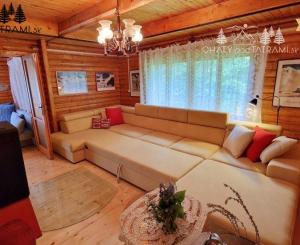 4i chata v lese pri potôčiku Krpáčovo Nízke Tatry