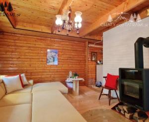 4i chata v lese pri potôčiku Krpáčovo Nízke Tatry