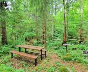 4i chata v lese pri potôčiku Krpáčovo Nízke Tatry