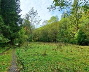 Pozemok pri vchode do jaskyne Bystrá Nízke Tatry