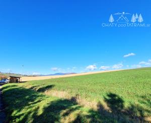 Slnečný pozemok s výhľadom na Nízke Tatry – Brezno