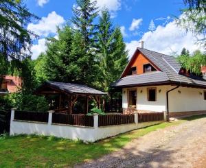 Útulná 4‑izbová chata v srdci Nízkych Tatier