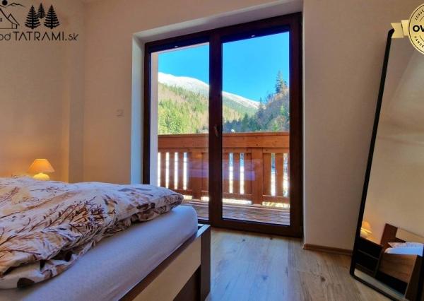 Priestranný byt s garážou Rezidencia Romantika Trangoška 