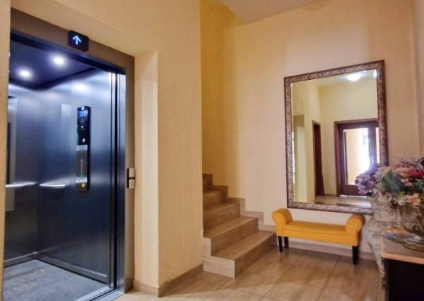 Priestranný byt s garážou Rezidencia Romantika Trangoška 