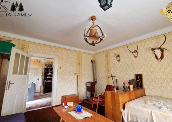 Chalúpka, polosamota, 1,9 ha pozemok, výhľad na Nízke Tatry 