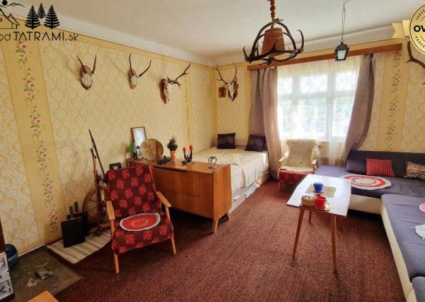 Chalúpka, polosamota, 1,9 ha pozemok, výhľad na Nízke Tatry 