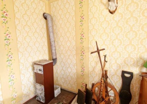 Chalúpka, polosamota, 1,9 ha pozemok, výhľad na Nízke Tatry 