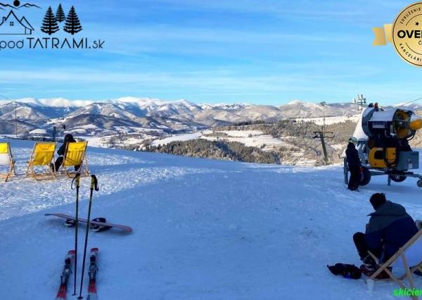 Chalúpka, polosamota, 1,9 ha pozemok, výhľad na Nízke Tatry 