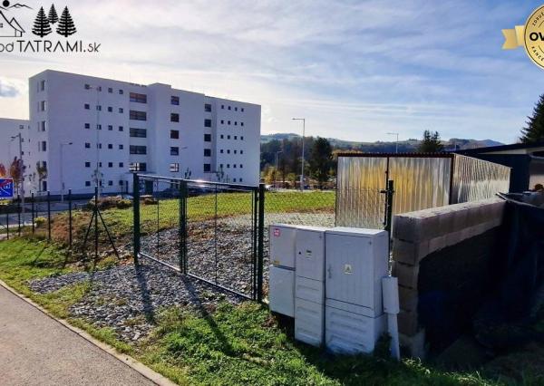 Stavebný pozemok s IS v TOP lokalite Kasárne Brezno