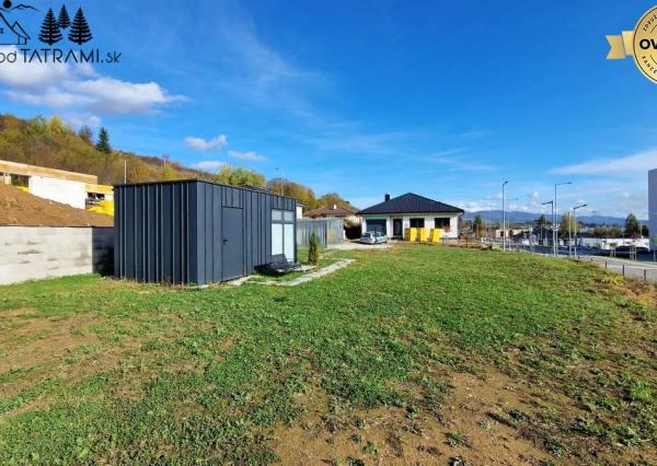 Stavebný pozemok s IS v TOP lokalite Kasárne Brezno