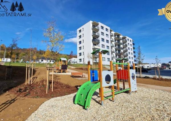 Stavebný pozemok s IS v TOP lokalite Kasárne Brezno