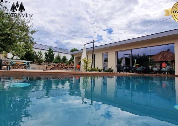 2i apartmán v rekreačnom komplexe s bazénom Nízke Tatry