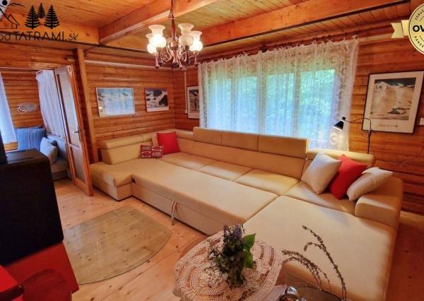 4i chata v lese pri potôčiku Krpáčovo Nízke Tatry