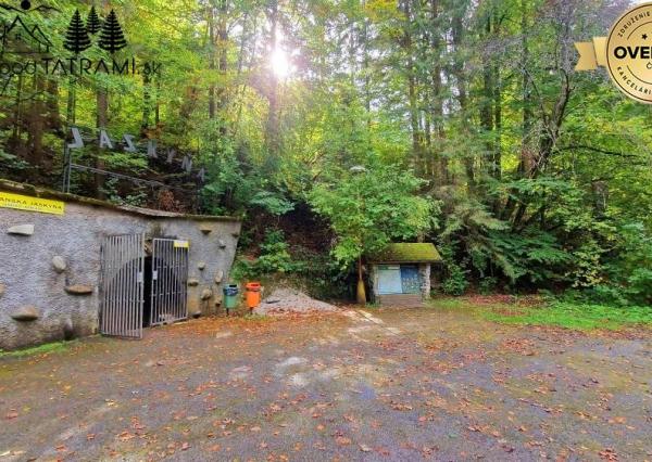 Pozemok pri vchode do jaskyne Bystrá Nízke Tatry