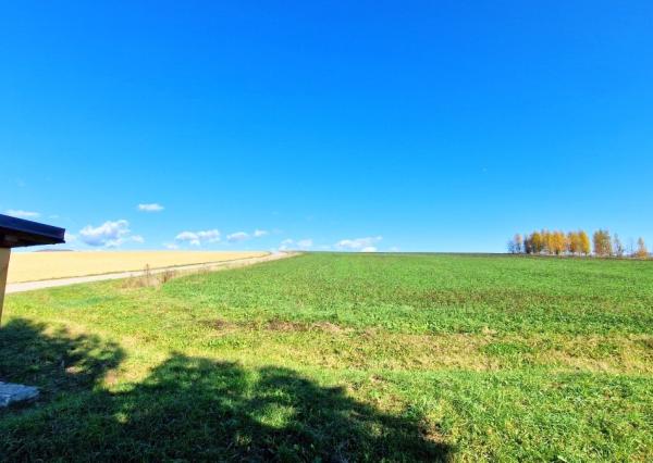 Slnečný pozemok s výhľadom na Nízke Tatry – Brezno