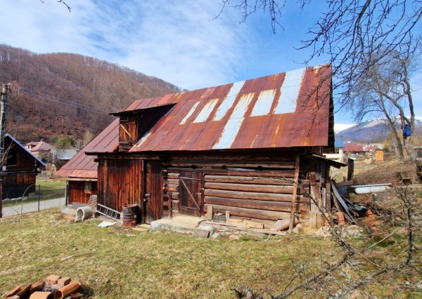 Stavebný pozemok na pokojnom mieste Mýto Nízke Tatry