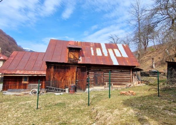 Stavebný pozemok na pokojnom mieste Mýto Nízke Tatry