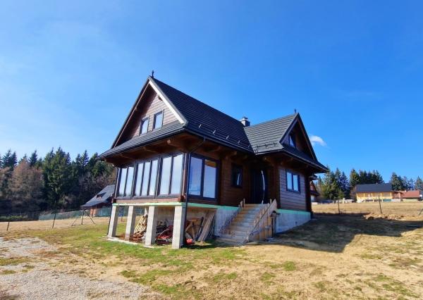 Precízna drevostavba nad mrakmi s bezkonkurenčným výhľadom