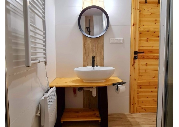 ZĽAVA Dom pre veľké skupiny, ktorý zarába Mýto – Nízke Tatry