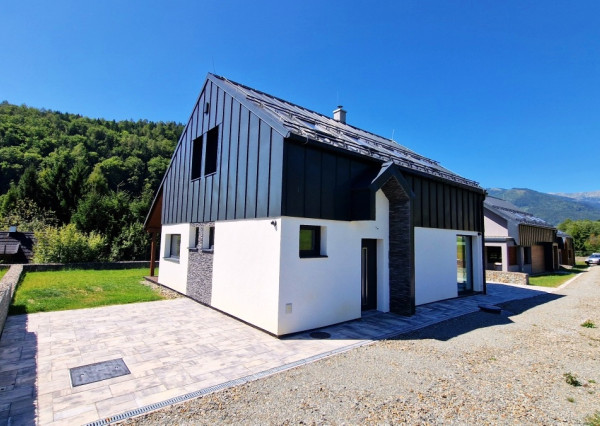 Moderná novostavba pod Chopkom - Nízke Tatry