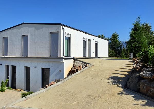 Dizajnový byt s terasou, záhradou a výhľadom na Nízke Tatry