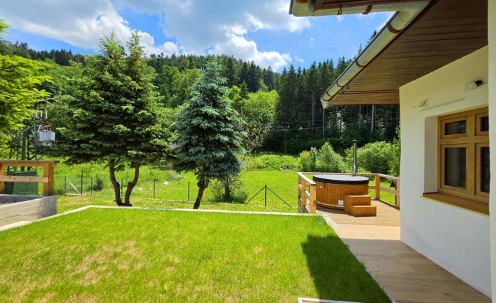 4‑izbový dom po kompletnej rekonštrukcii Bystrá Nízke Tatry - fotografia 24