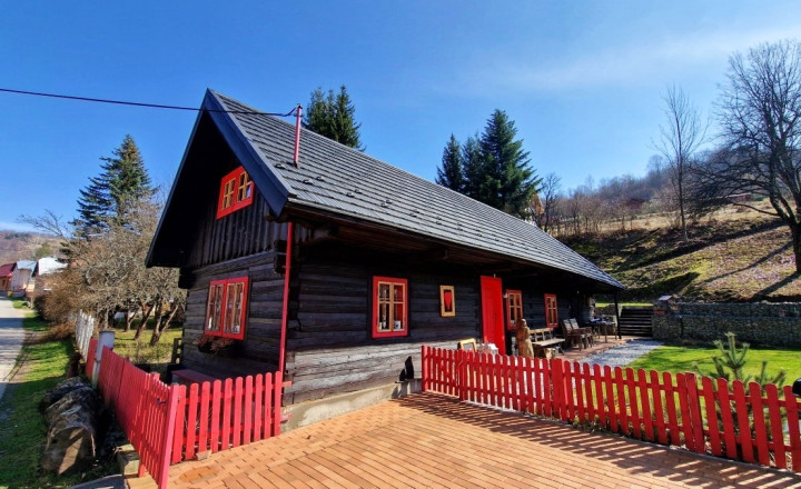 Tradičná 4i drevenica Mýto Nízke Tatry - fotografia 1