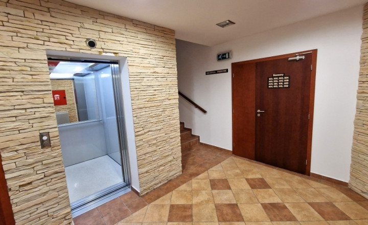 2i byt Tále – ticho, zeleň, krb, garáž - znížená cena - fotografia 17