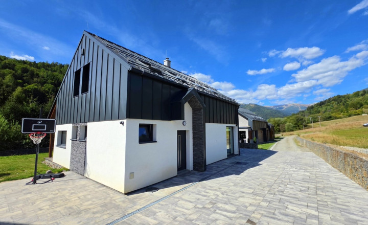 Moderná novostavba pod Chopkom - Nízke Tatry - fotografia 1