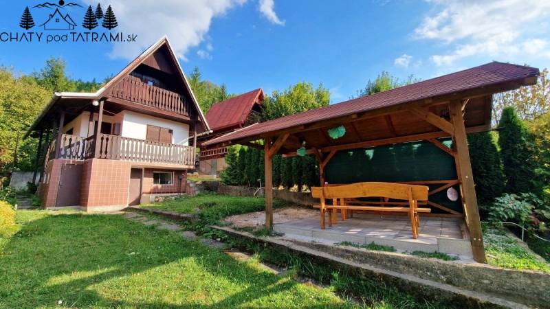 predaj_chatka_pri_lese_brezno_nizke_tatry_1.jpg